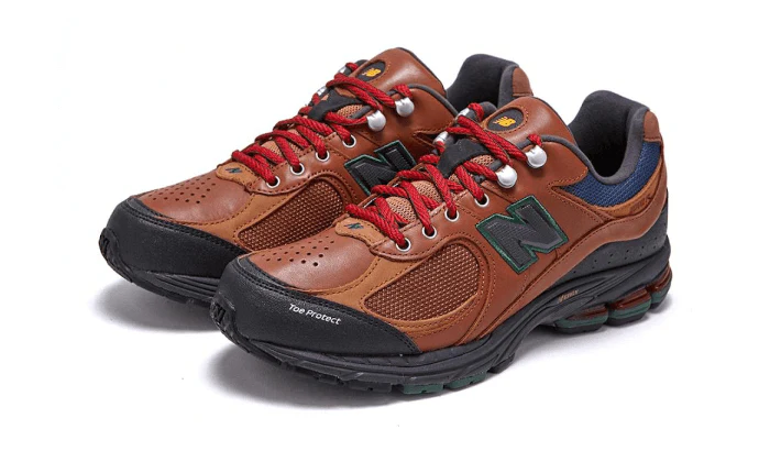 New Balance 2002R Hiking Brown - Image 2