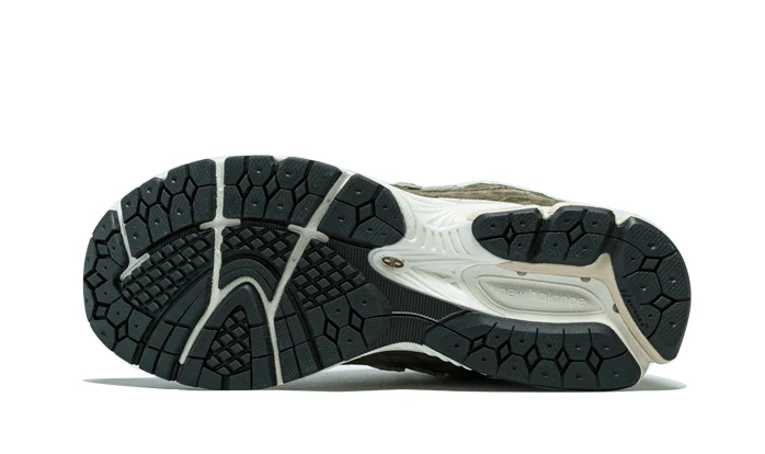 New Balance 2002R Olive Brown - Image 3