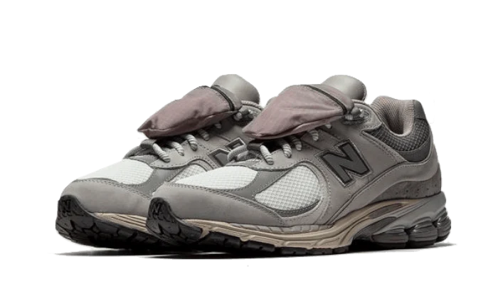 New Balance 2002R Pocket Grey - Image 2