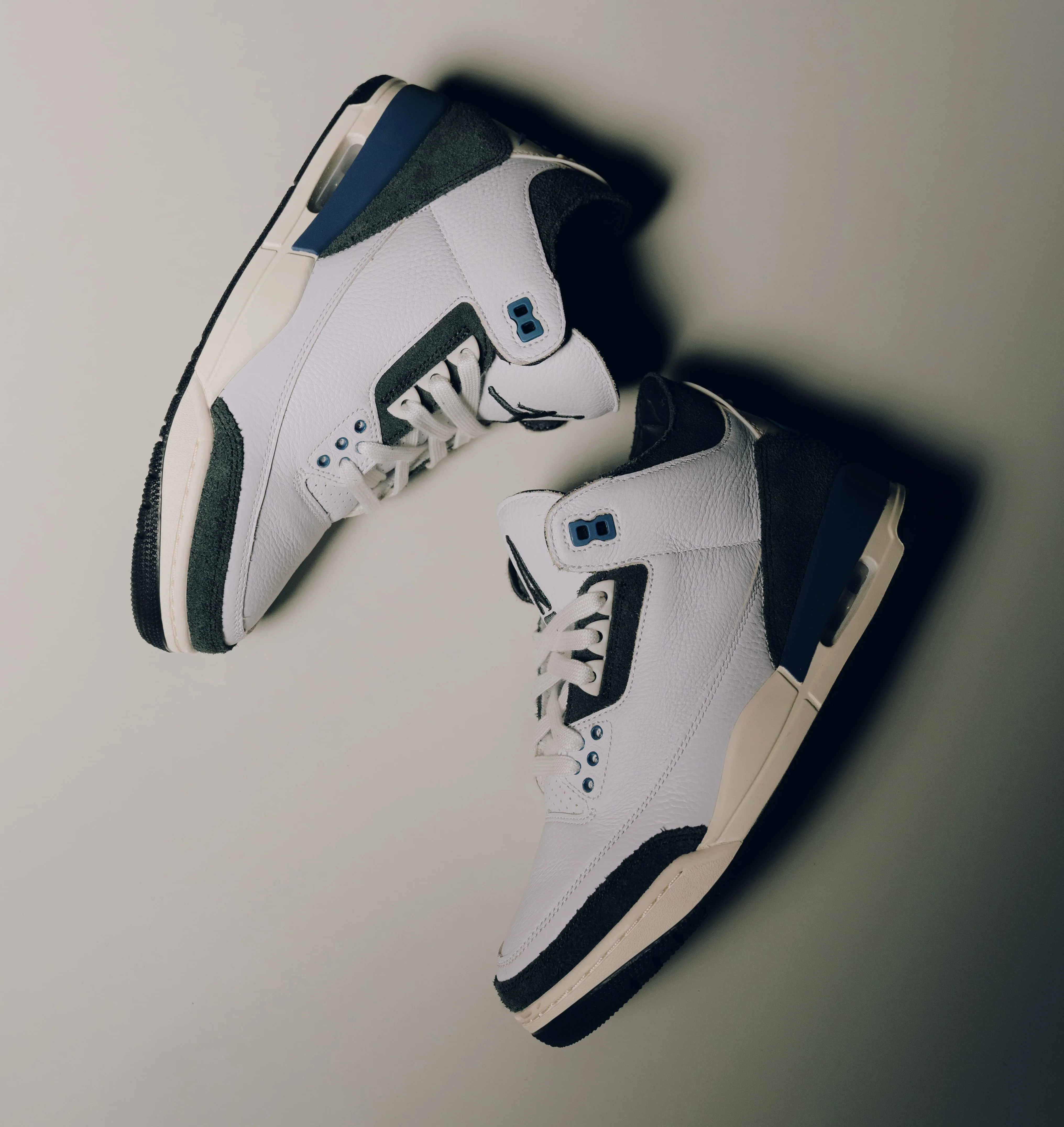A Ma Maniére x Air Jordan 3 Diffused Blue - Image 2