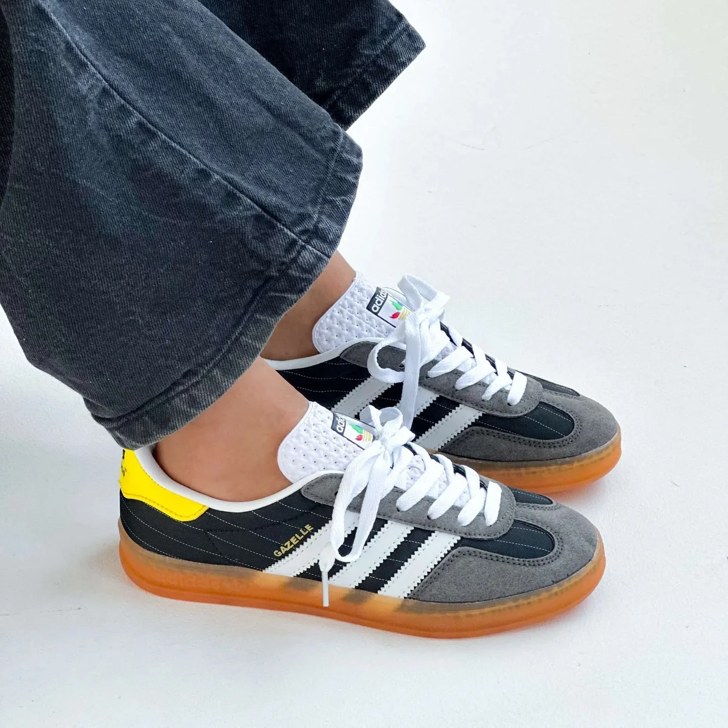 Adidas Gazelle Indoor Olympic Black - Image 2