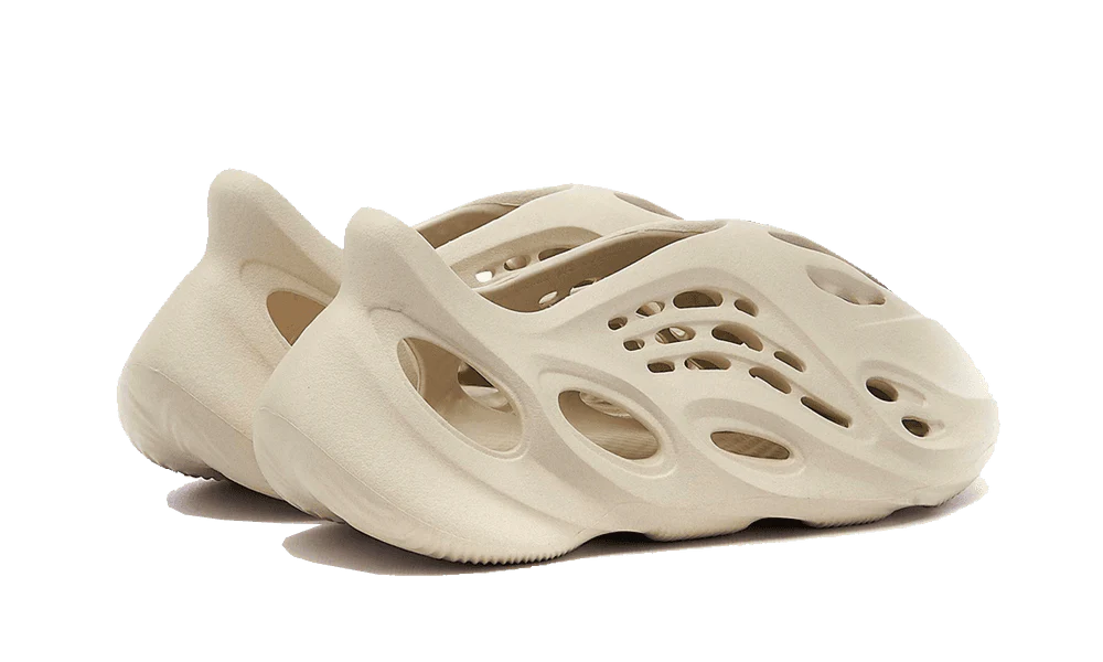 Adidas Yeezy Foam RNNR Sand - Image 3