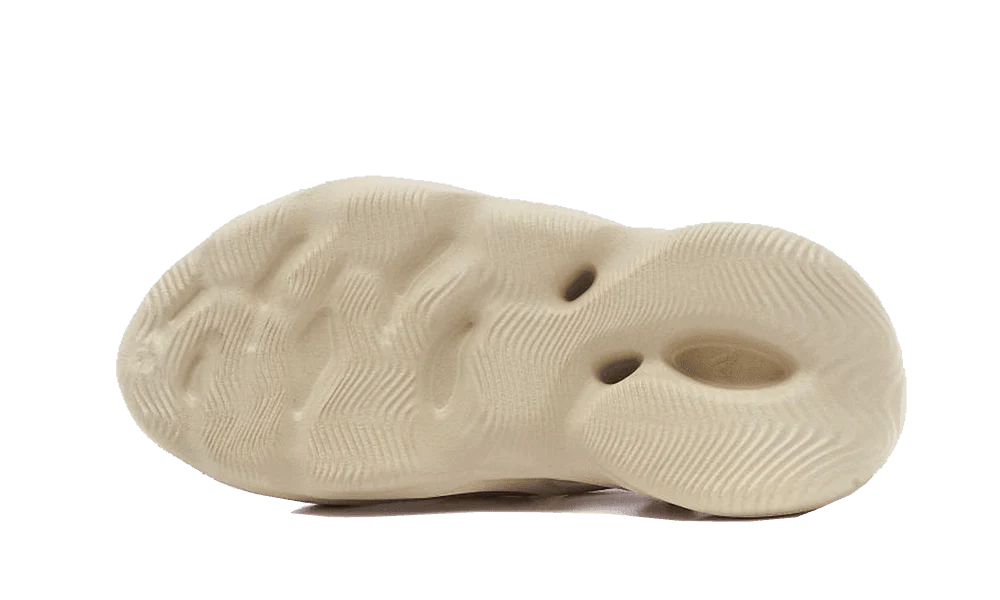 Adidas Yeezy Foam RNNR Sand - Image 4