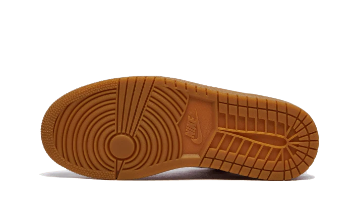 Air Jordan 1 Low Arctic Pink Gum - Image 3