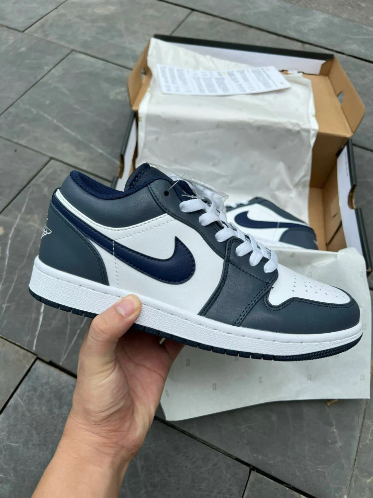 Air Jordan 1 Low Dark Teal - Image 4