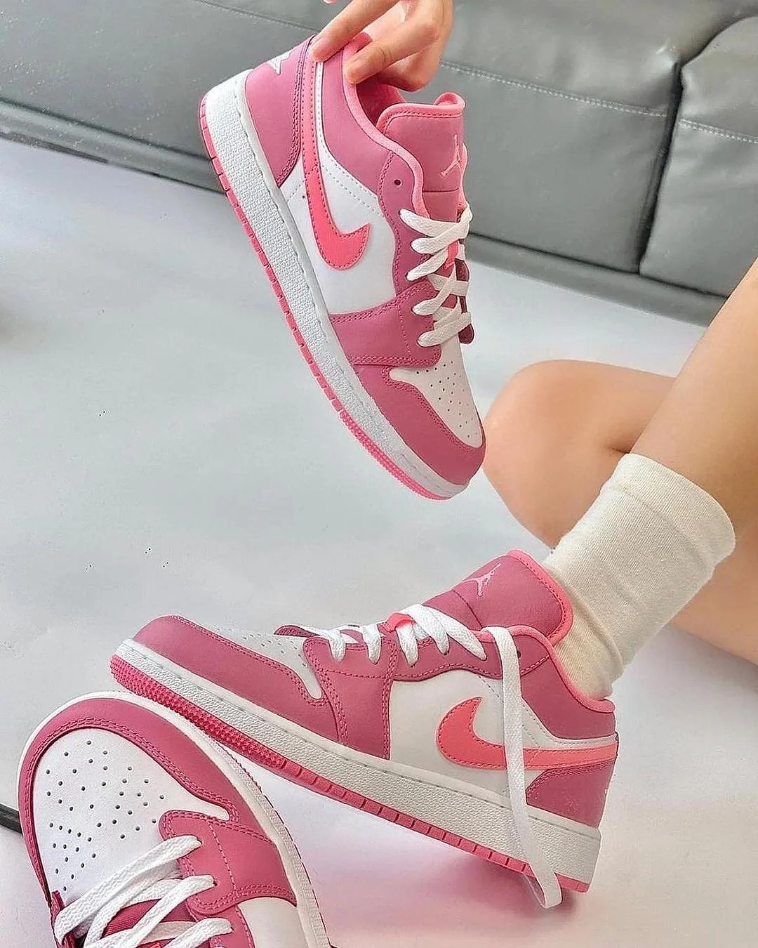 Air Jordan 1 Low Desert Berry - Image 2
