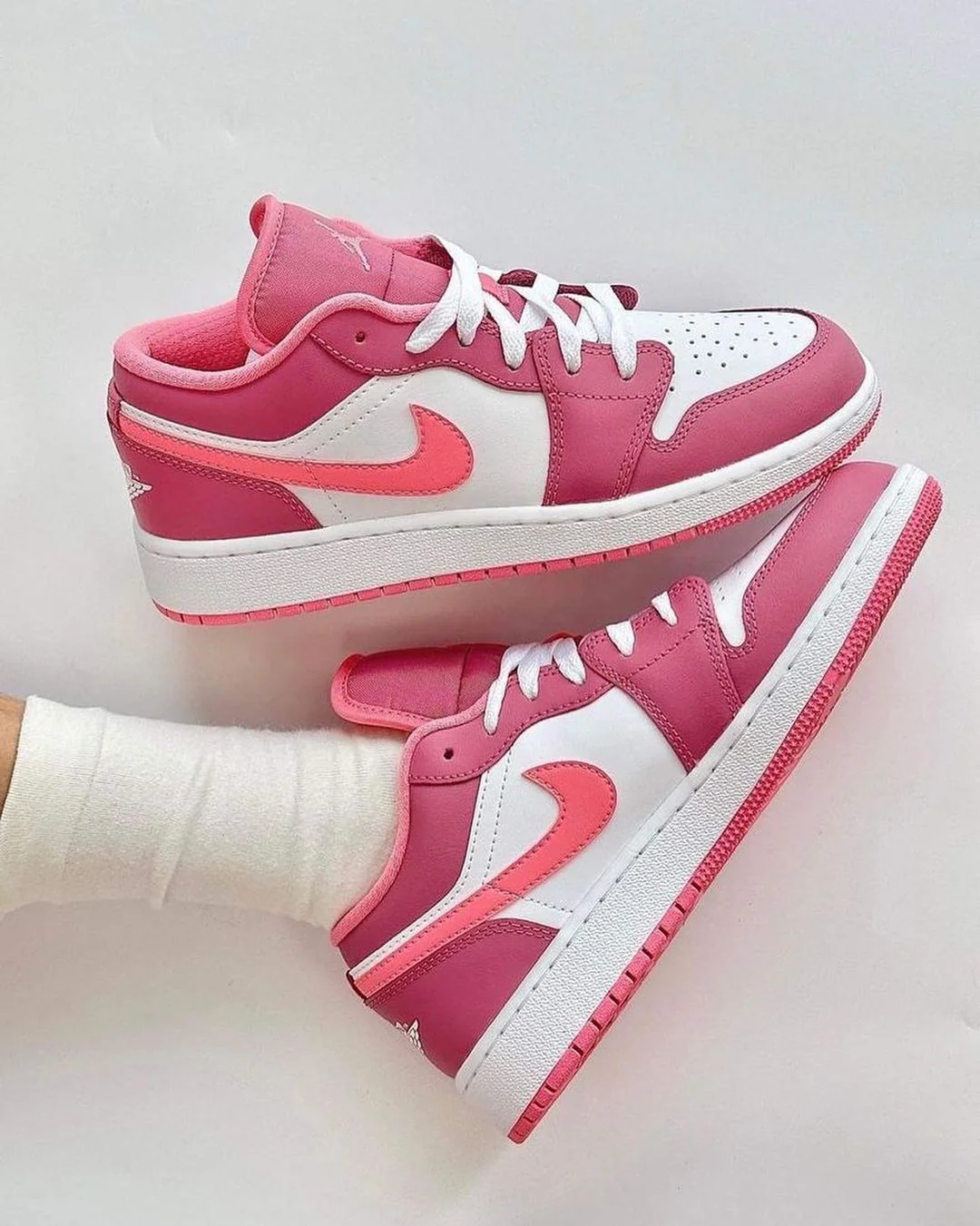 Air Jordan 1 Low Desert Berry - Image 3