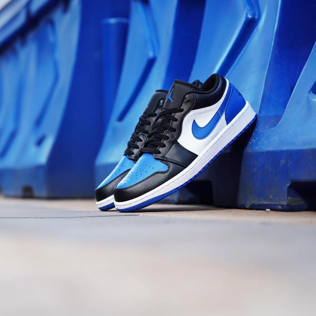 Air Jordan 1 Low Royal Toe - Image 2