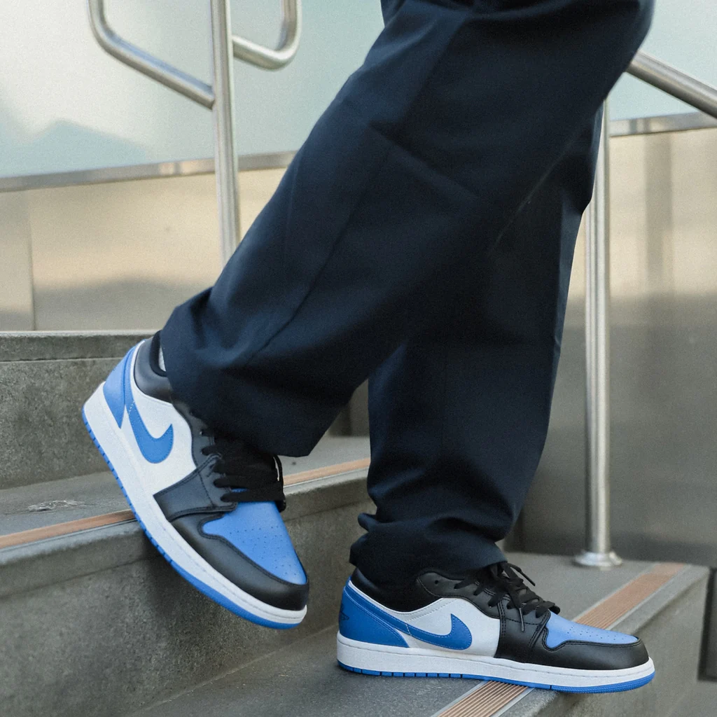 Air Jordan 1 Low Royal Toe - Image 3