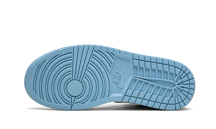 Air Jordan 1 Low SE Reverse Ice Blue - Image 4