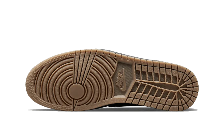 Air Jordan 1 Low Solefly Carnivore - Image 3