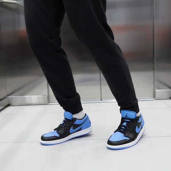 Air Jordan 1 Low University Blue - Image 2