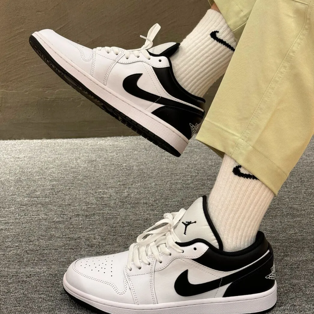 Air Jordan 1 Low White Black - Image 5