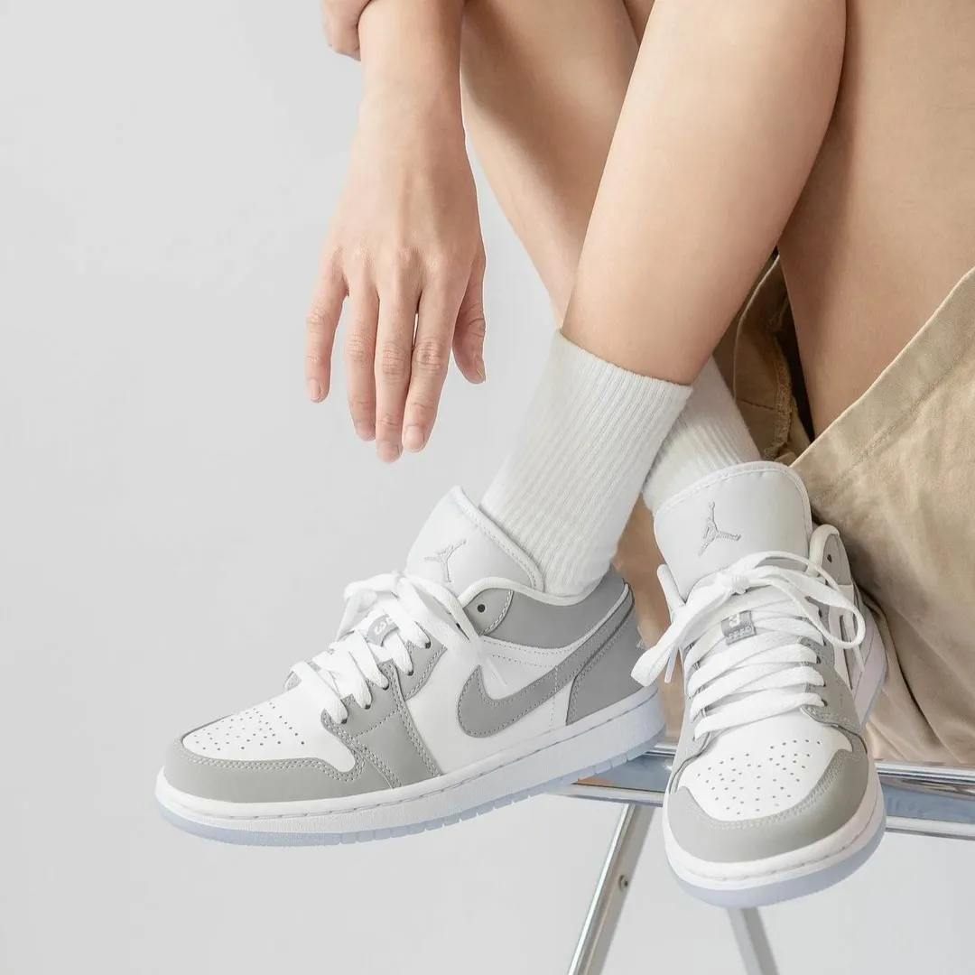Air Jordan 1 Low Wolf Grey - Image 3