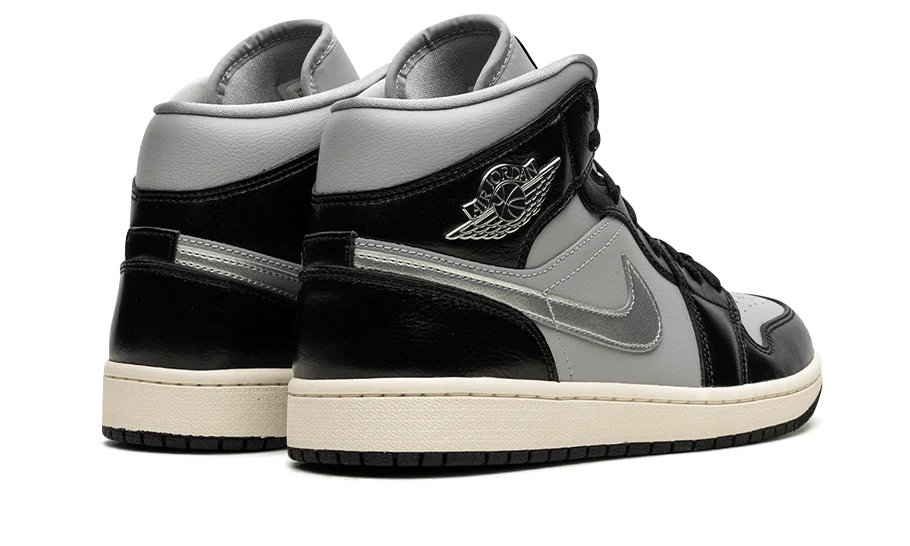 Air Jordan 1 Mid Black Chrome - Image 3
