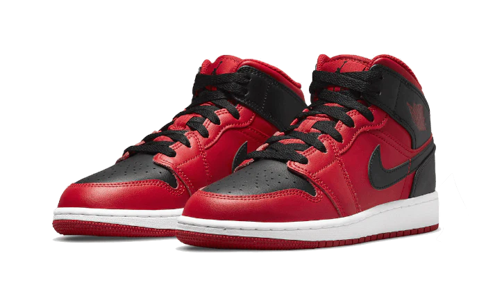 Air Jordan 1 Mid Reverse Bred - Image 2