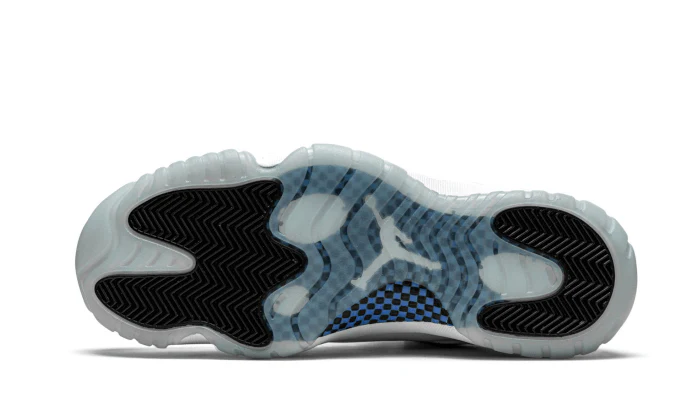 Air Jordan 11 Retro Low Legend Blue - Image 4