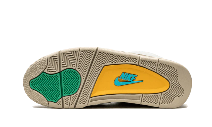 Air Jordan 4 Retro Union Taupe Haze - Image 4