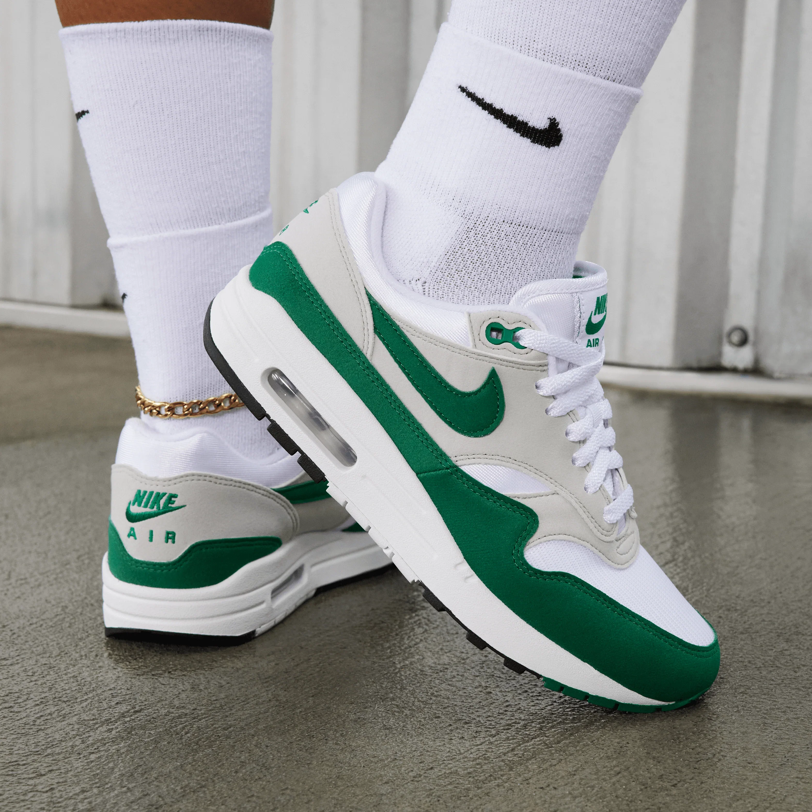 Nike Air Max 1 '87 Malachite - Image 2