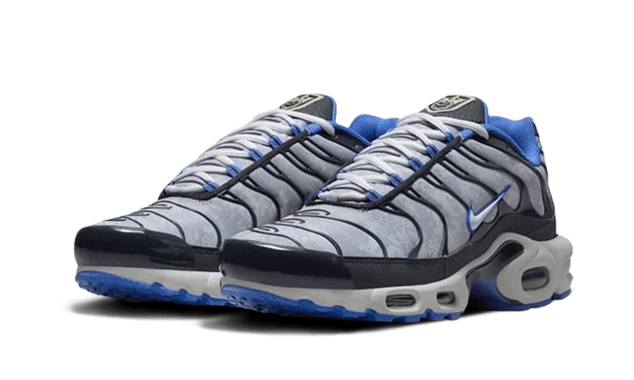 Nike Air Max Plus SE Social FC - Image 3