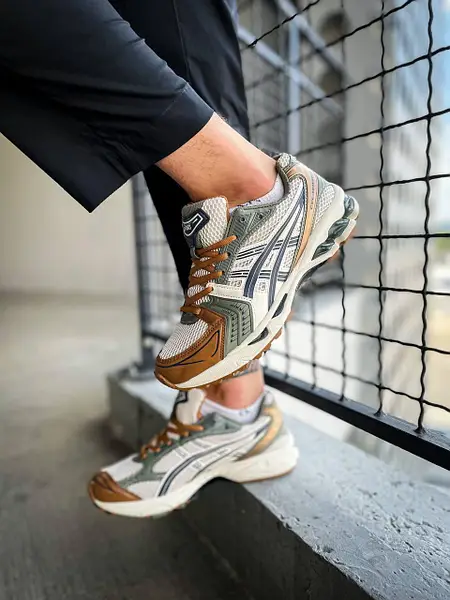 ASICS Gel-Kayano 14 Vanilla Tarmac - Image 2