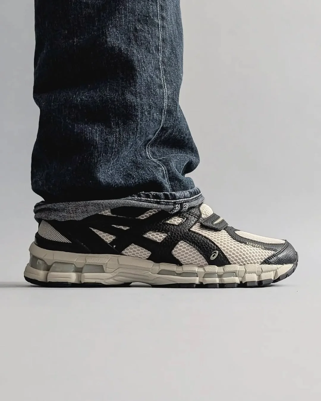 ASICS Gel-Kayano 20 HAL STUDIOS Bone - Image 2