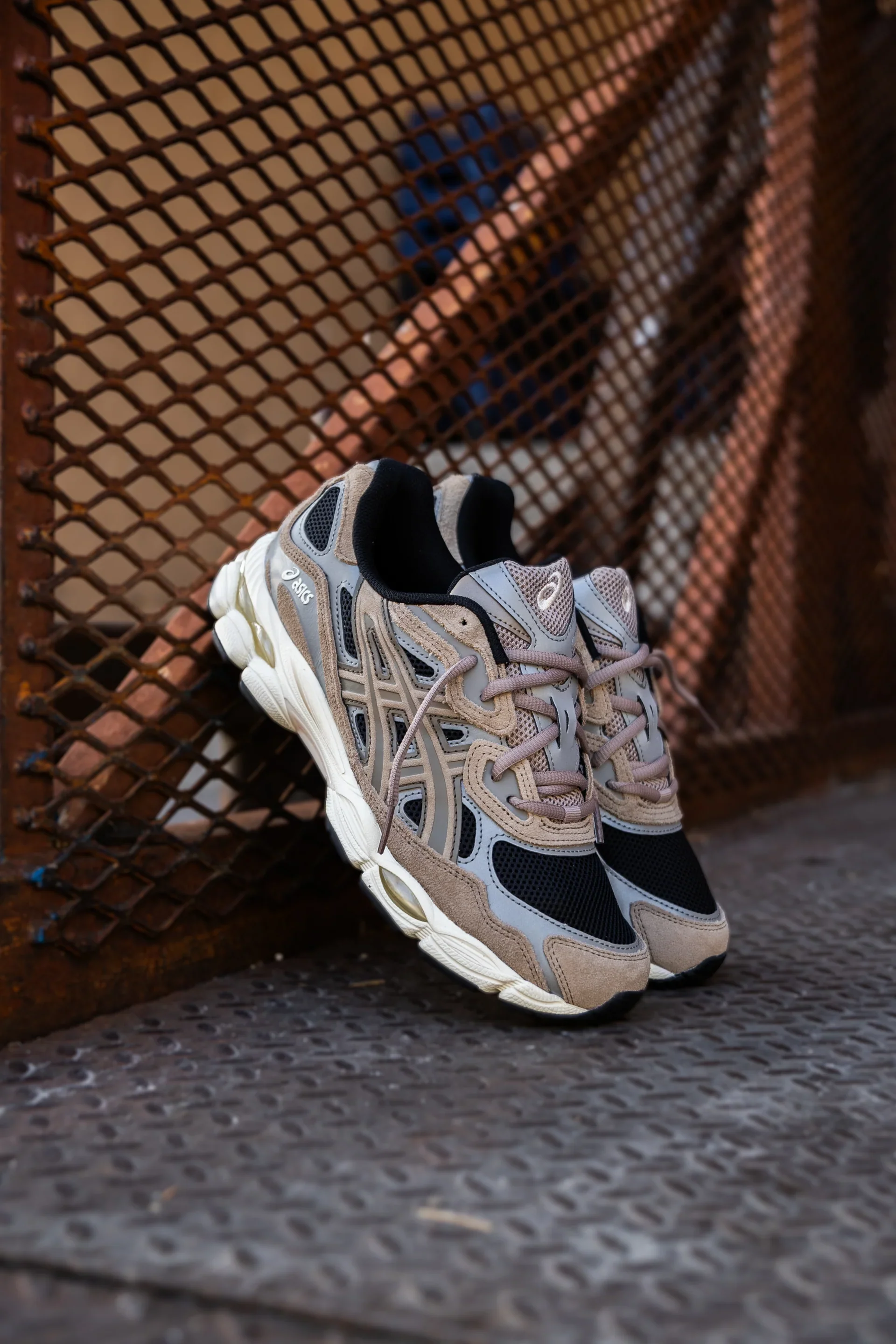 ASICS Gel-NYC Black Greige - Image 2