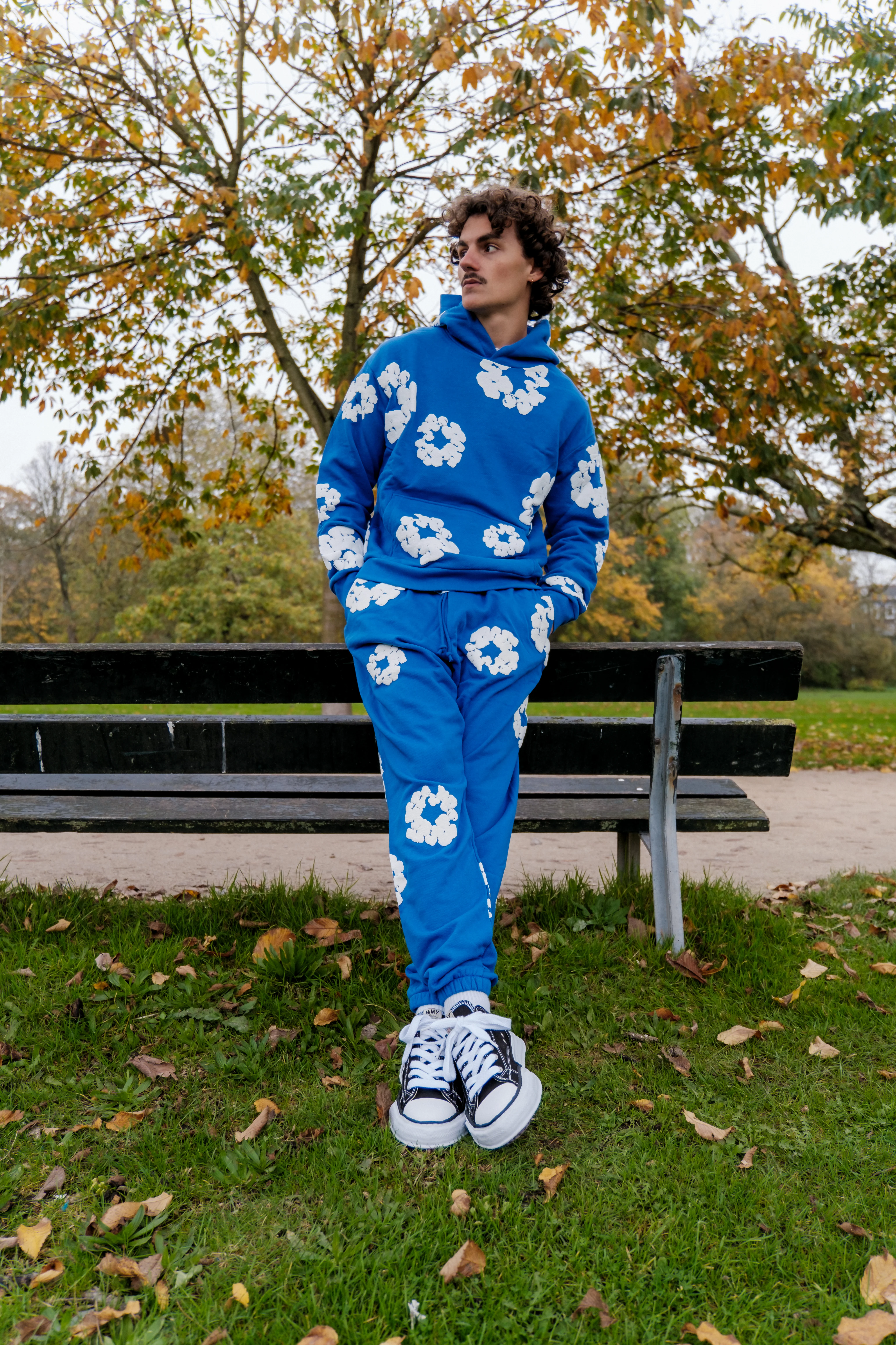 Denim Tears The Cotton Wreath Sweatpants Royal Blue - Image 2