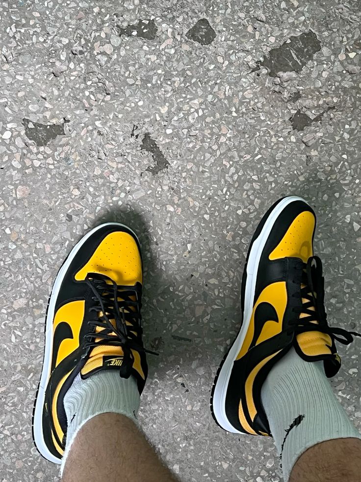 Nike Dunk Low Black University Gold - Image 2