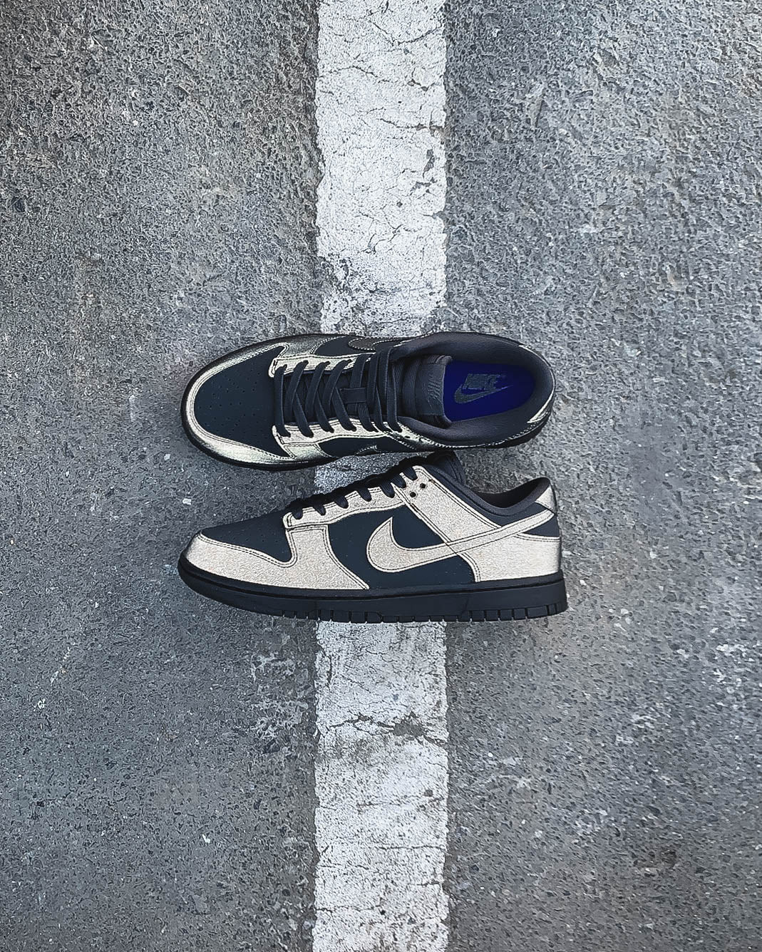 Nike Dunk Low Cyber Reflective - Image 2