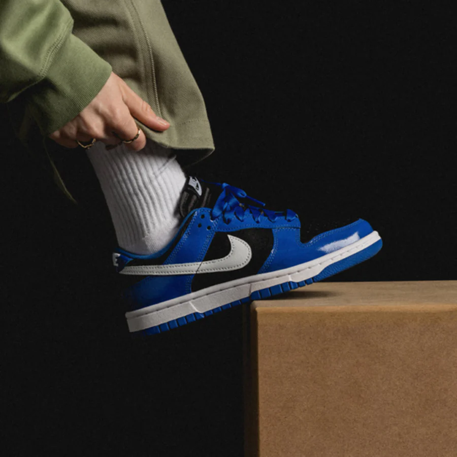 Nike Dunk Low Essential Game Royal - Image 2