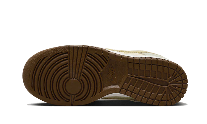 Nike Dunk Low Hemp Coconut Milk - Image 4