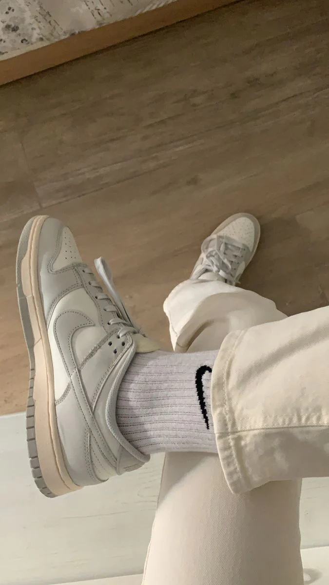 Nike Dunk Low Light Bone - Image 2