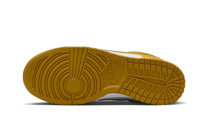 Nike Dunk Low Next Nature Light Curry - Image 4