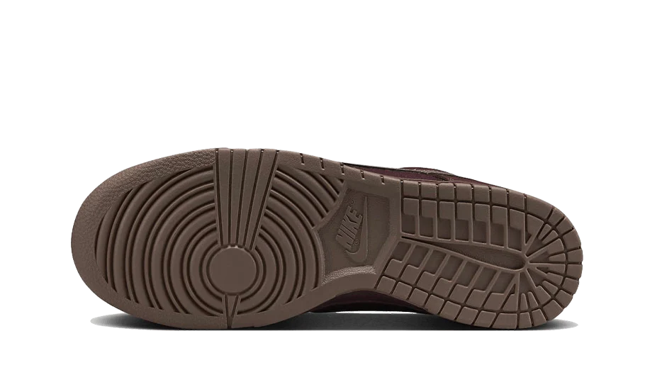 Nike Dunk Low Premium Burgundy Crush - Image 4
