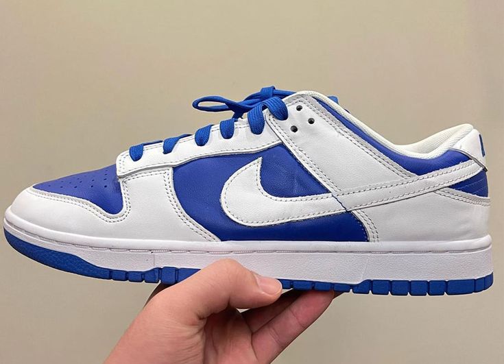Nike Dunk Low Reverse Kentucky - Image 2