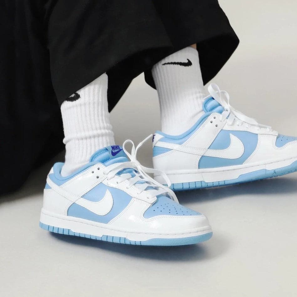 Nike Dunk Low Reverse UNC - Image 2