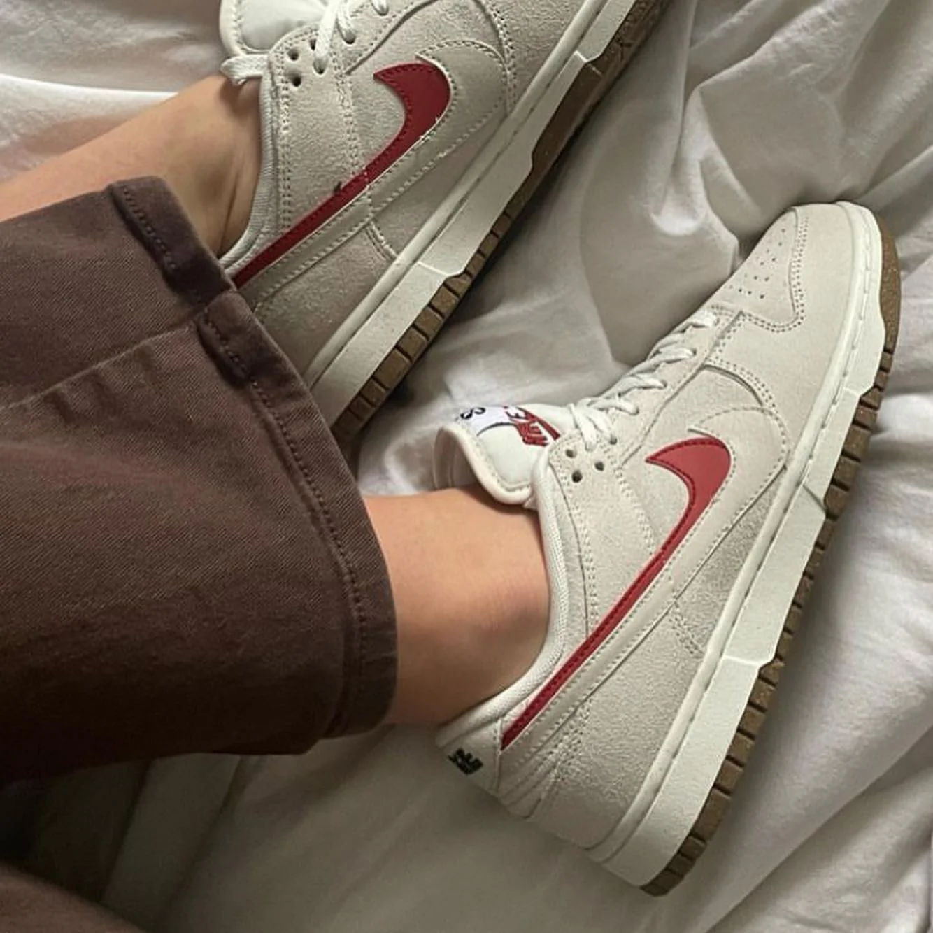 Nike Dunk Low SE 85 Cream - Image 2