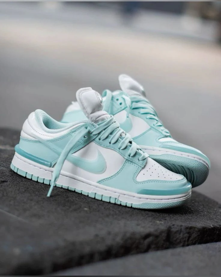 Nike Dunk Low Twist Jade Ice - Image 2
