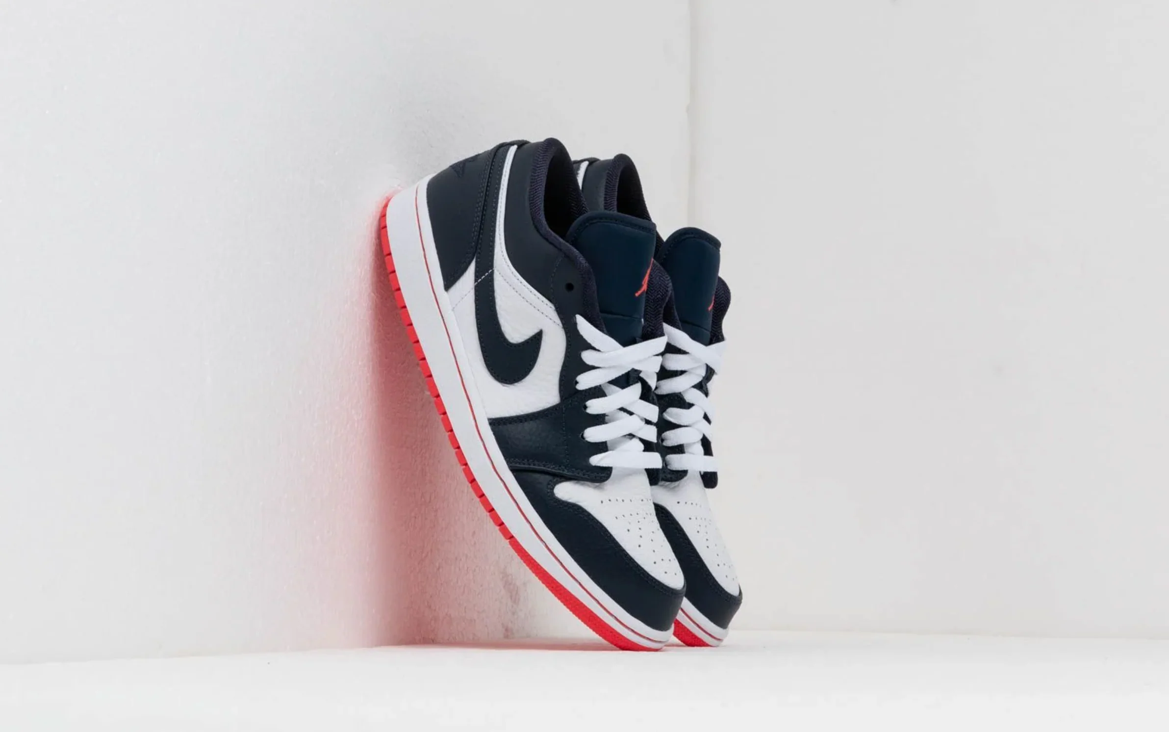Jordan 1 Low Obsidian Ember Glow - Image 3