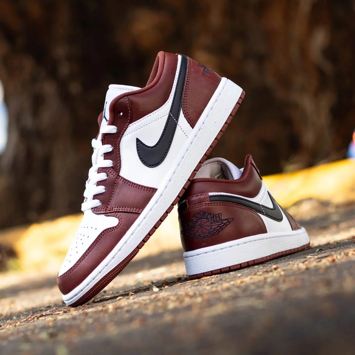 Jordan 1 Low SE Dark Pony - Image 5
