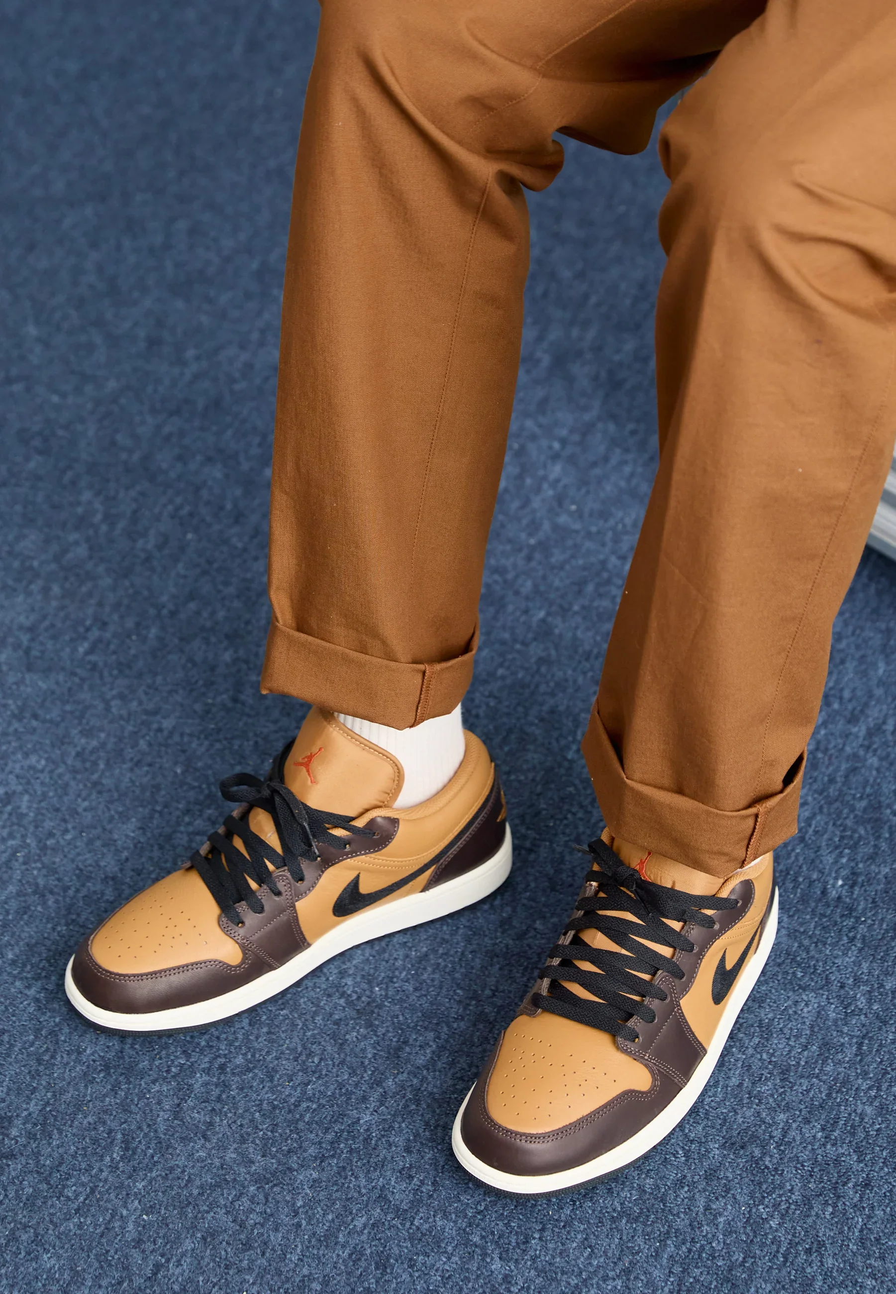 Jordan 1 Low SE Flax Baroque Brown - Image 4
