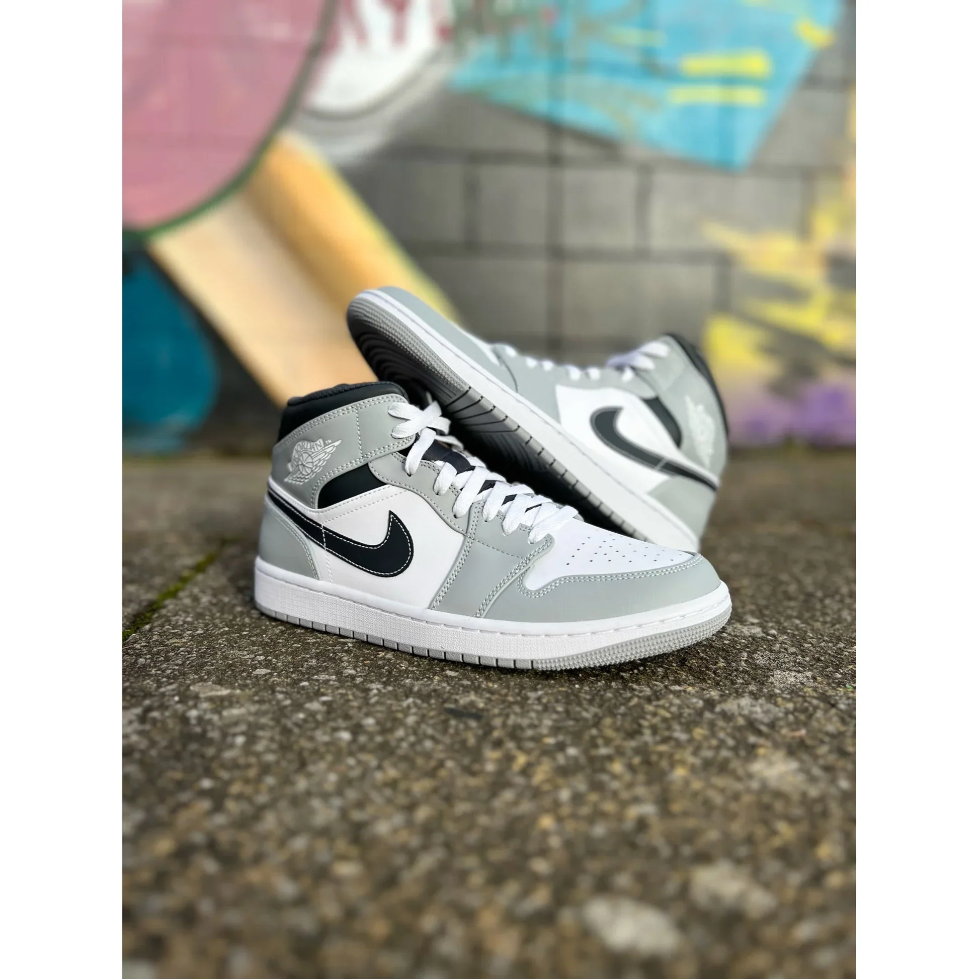 Jordan 1 Mid Light Smoke Grey (GS) - Image 3