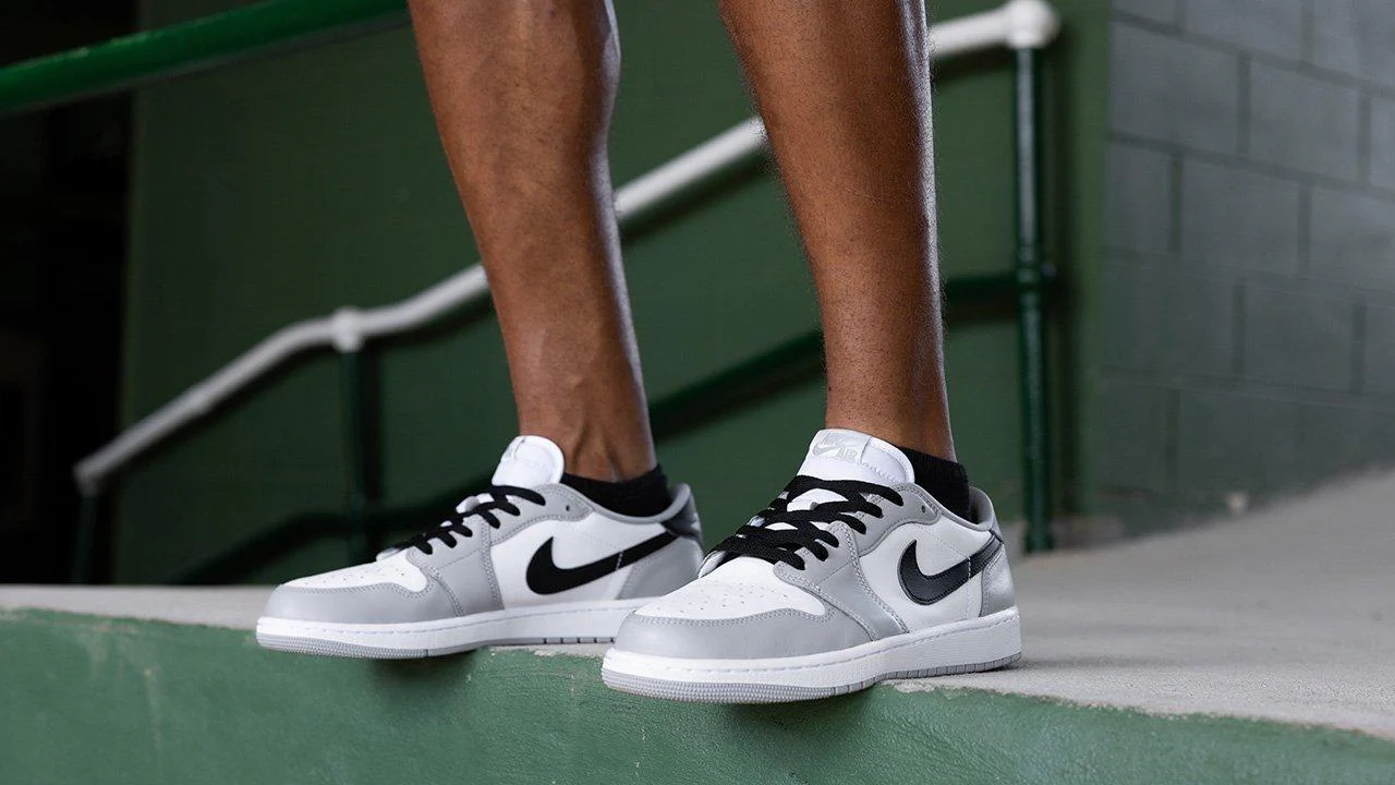 Jordan 1 Retro Low OG Barons - Image 2