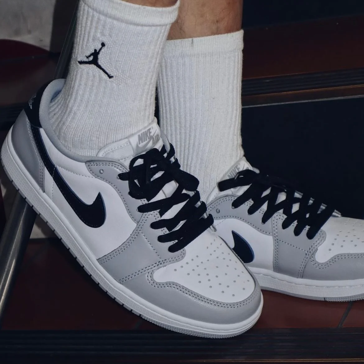 Jordan 1 Retro Low OG Barons - Image 5