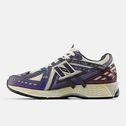 New Balance 1906A Inkwell Sea Salt - Image 4