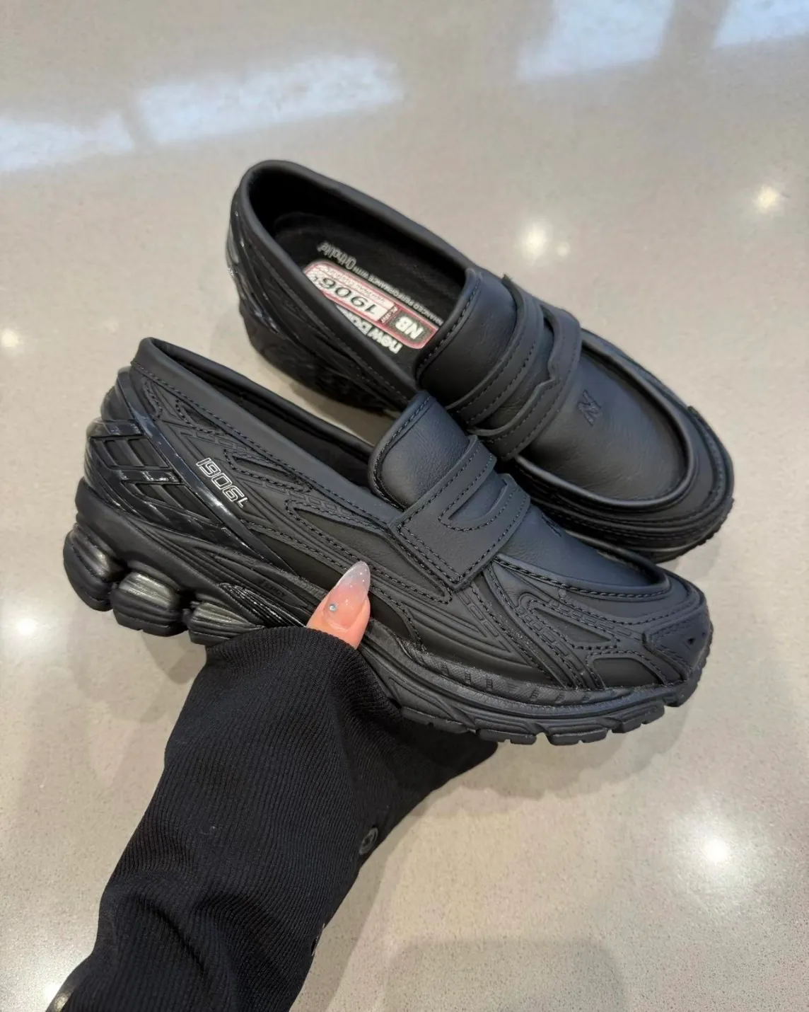New Balance 1906L Black - Image 2