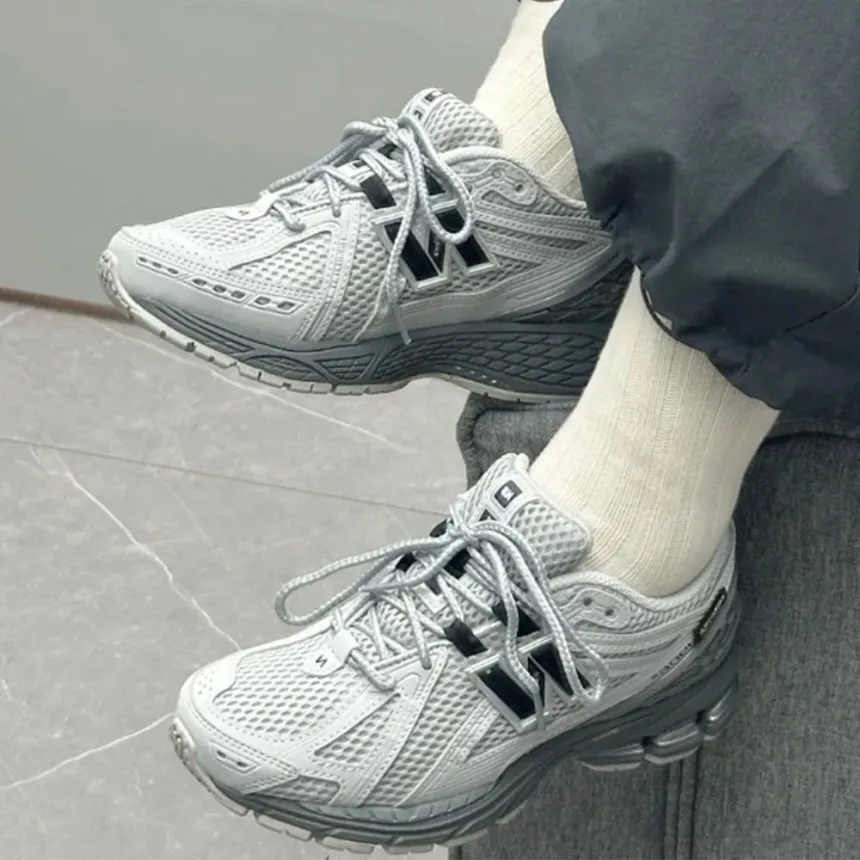 New Balance 1906R Cordura Grey Black - Image 2