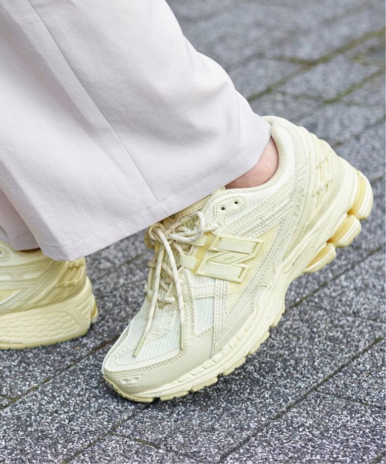 New Balance 1906U Butter Yellow - Image 2