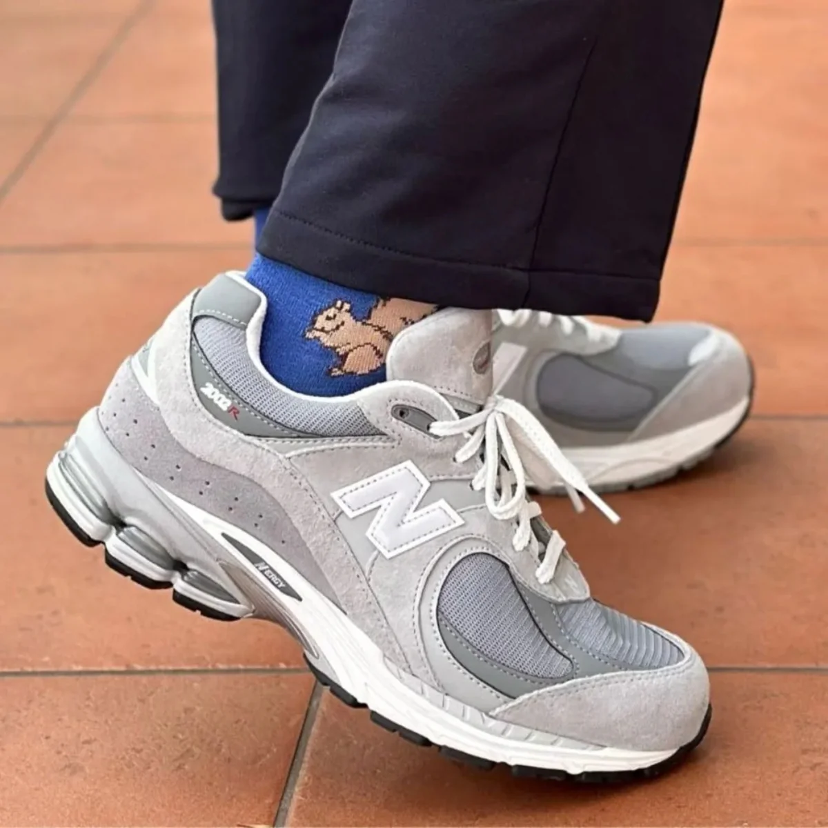New Balance 2002R Gore-Tex Concrete - Image 2
